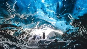 Exploring ICE CAVES in Vatnajökull - Europe's largest glacier 1 Exploring ICE CAVES in Vatnajökull - Europe's largest glacier
