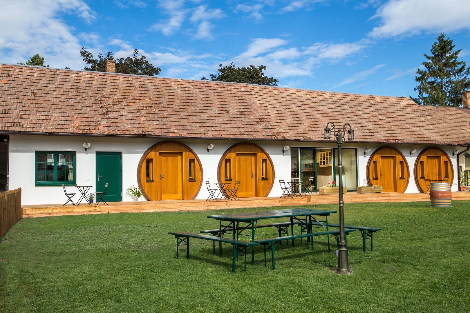 ab 119 € – 3-tägige Weinreise zum Winzerhof Küssler ins Weinviertel inkl. romantischen Dinner,  Weinverkostung im 300 jährigen Kellergewölb & Führung durch den Winzerhof