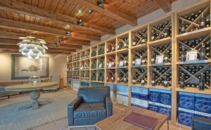 zoritawinehotel24 3