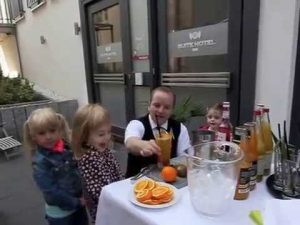 Kindercocktail des Monats: Flower Power vom Familotel Suite Hotel Binz
