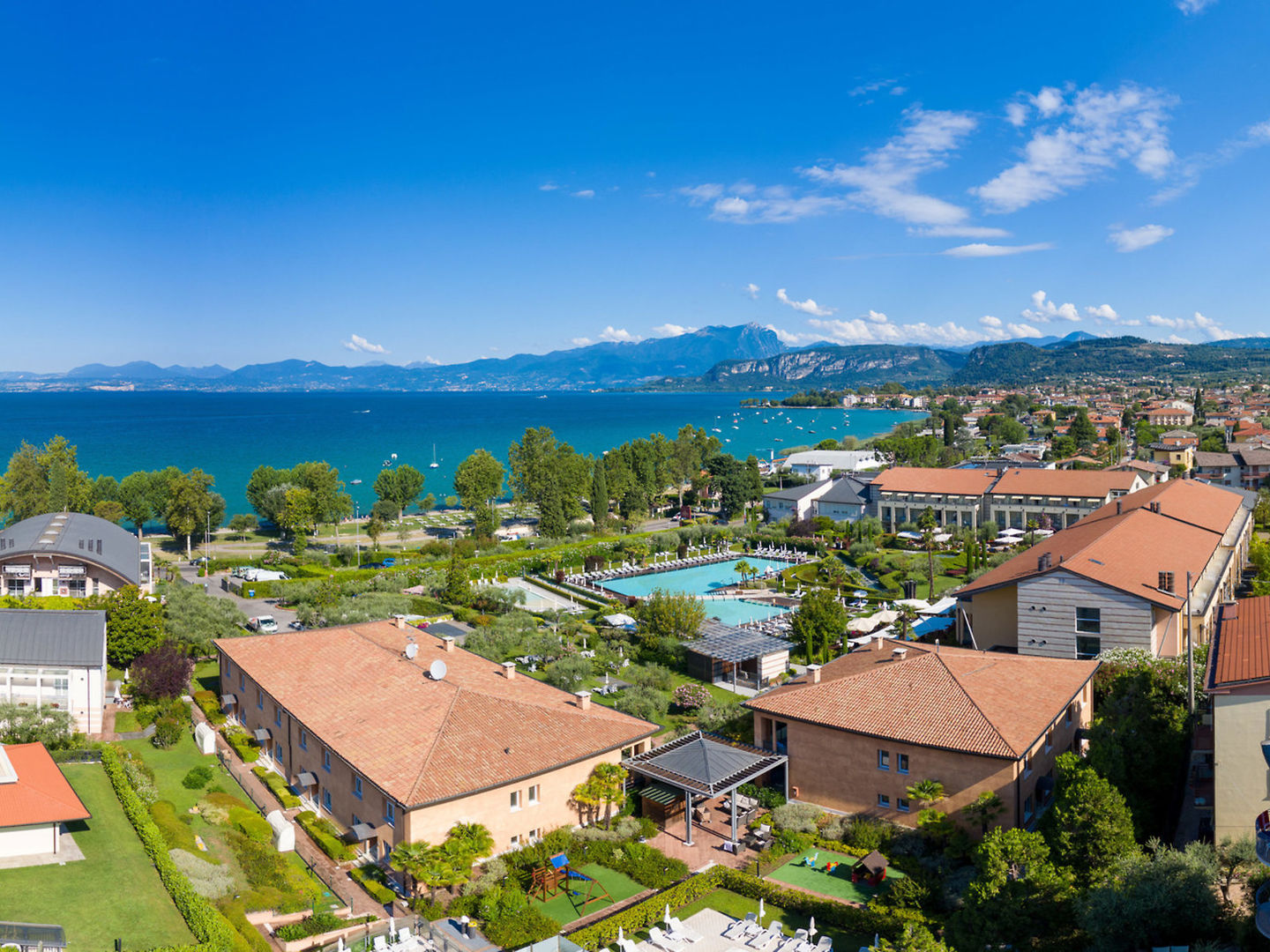 Camping Village Bella Italia, ab 95 &euro; – 7 Tage im Mobilhome in Peschiera del Garda / Gardasee im 4* Bella Italia Village