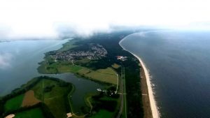 Ostsee Koserow Drohne DJI Phantom in den Wolken