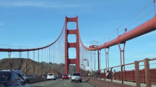 SAN FRANCISCO CA GOLDEN GATE DRONE FOOTAGE AND DRIVING DOWNTOWN , ab 1999 € – 14-tägige Rundreise durch West USA inkl. Unterkünfte, Frühstück und Flug