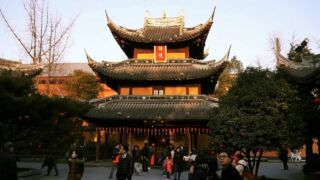 Longhua Temple Shanghai Yangtze Flusskreuzfahrt, ab 1599 € – 14 Tage China Rundreise & Yangtze Flusskreuzfahrt : 9-tägige Rundreise in 4* Hotels, HP oder ÜF und 4 Nächte auf dem Schiff, VP inkl. Flug und Ausflüge