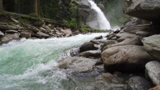 Die Krimmler Wasserfälle – ein tosendes Schauspiel Tauernsuites Mitterwirt, ab 109 € – 3 Tage Kurzurlaub mit Kindern in Piesendorf mit Übernachtung in den Tauernsuites Mitterwirt inkl. Nationalpark Hohe Tauern Sommercard & WLAN