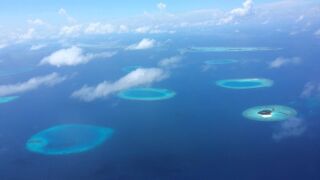 Seaplane flight over North Male (Kaafu) atoll 4k - no 3 Summer Island Maldives, ab 1.737 € – 2 Wochen Malediven / Kaafu Atoll im 4* Summer Island Maldives inkl. Halbpension , Transfer und Flug