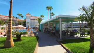 Riu Arecas - Hotel in Tenerife, Spain - RIU Hotels & Resorts Hotel Riu Arecas, ab 838 € – 7 Tage Costa Adeje / Teneriffa im 4* Hotel Riu Arecas inkl. Halbpension, Infinity Pool, Transfer & Flug