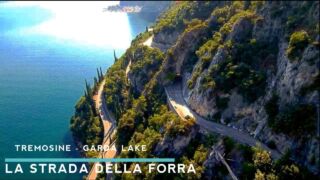 LA STRADA DELLA FORRA - 4K DRONE - GARDA LAKE - TREMOSINE Park Hotel Casimiro Village, ab 137 € – 3 oder 7 Tage San Felice del Benaco / Gardasee im 4* Park Hotel Casimiro Village inkl. Halbpension