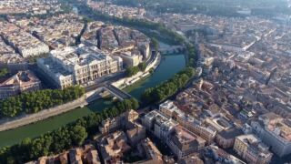 Flying a drone above Old Rome - August 2016 Hotel Pulitzer Rom, ab 363 € – 3 Tage Städtetrip nach Rom / Italien ins 4 * Hotel Pulitzer Rom inkl. Rooftop Pool & Flügen
