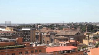 view of the hotel colosseum rome Mercure Roma Centro Colosseo, ab 672 € – 7 Tage Städtetrip nach Rom / Italien ins 4 * Mercure Roma Centro Colosseo inkl. Rooftop Pool, Frühstück & Flügen