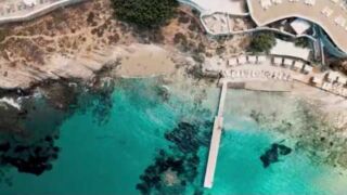 Droning Dutchman - Mykonos by drone (DJI Mavic Pro 4K) Myconian Avaton Resort, ab 844 € – 7 Tage Elia Beach / Mykonos im 5* Myconian Avaton Resort inkl. Frühstück, Transfer & Flug