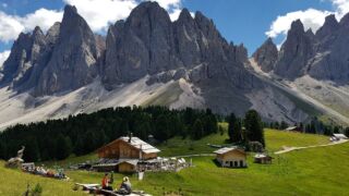 5 Almen Rundwanderung im Villnösstal Hotel Quelle Nature Spa Resort, ab 354 € – 2,3 oder 7 Tage Wellnessurlaub bei St. Magdalena / Südtirol im 5 * Hotel Quelle Nature Spa Resort inkl. Halbpension & Infinitypool