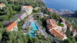 Grand Hotel Capodimonte in Sorrento - with English comments Grand Hotel Capodimonte, ab 171 € – 2,3 oder 7 Tage Erholungsurlaub in Sorrent / Amalfiküste im 4* Grand Hotel Capodimonte