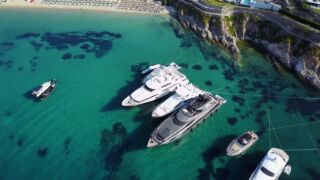 Mykonos // Greece // Drone Footage Mykonos Grand Hotel & Resort, ab 957 € – 7 Tage Insel Mykonos / Griechenland im 5* Mykonos Grand Hotel & Resort inkl. Halbpension, Transfer & Flügen