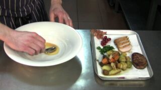 Tony Fleming's tips for Christmas Day lunch at One Aldwych, London One Aldwych, ab 1113 € – 3,4 oder 7 Tage London im 5* One Aldwych ( Neueröffnung 2019 ) inkl. Frühstück & Flügen