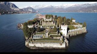 Lago Maggiore Stresa Isola Bella Isole Borromee Vista in Volo con Drone Spettacolo Video 4K Parte 1 Ferienwohnungen am Lago Maggiore, ab 85 € / Woche – Ferienhäuser & Ferienwohnungen am Lago Maggiore / Schweiz online buchen