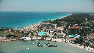Sani Beach - Halkidiki (Cinematic Drone Video) Sani Dunes, ab 920 € – 7 Tage Sani / Chalkidiki im 5,5* Sani Dunes inkl. Halbpension, Transfer & Flügen